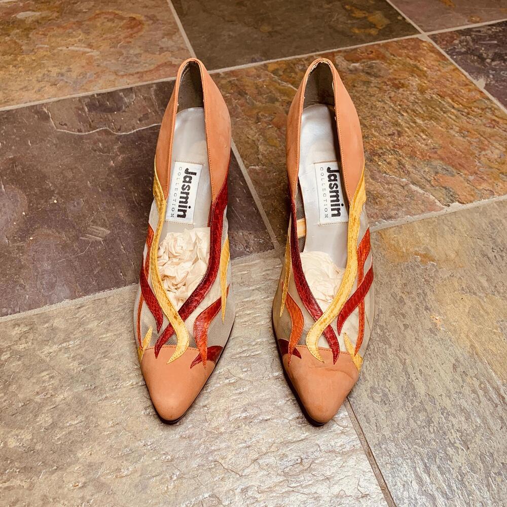 Vintage JASMIN Collection Womens Colorful Flame Design Pumps sz. 8.5 (F8)